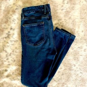 Good American Good Waist Jeans 6/28